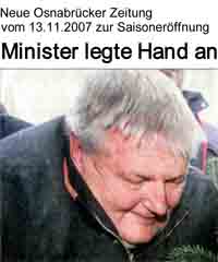 Minister Ehlen legt Hand an.